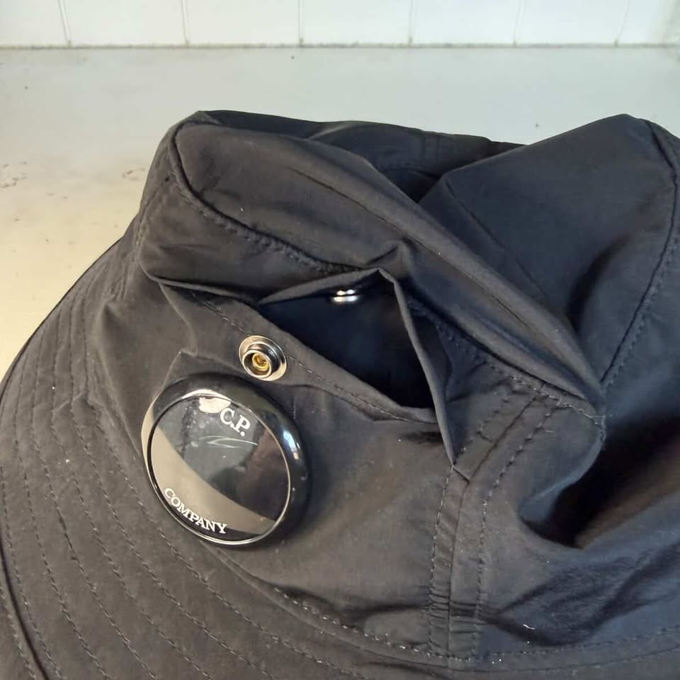 CP COMPANY BUCKET HAT