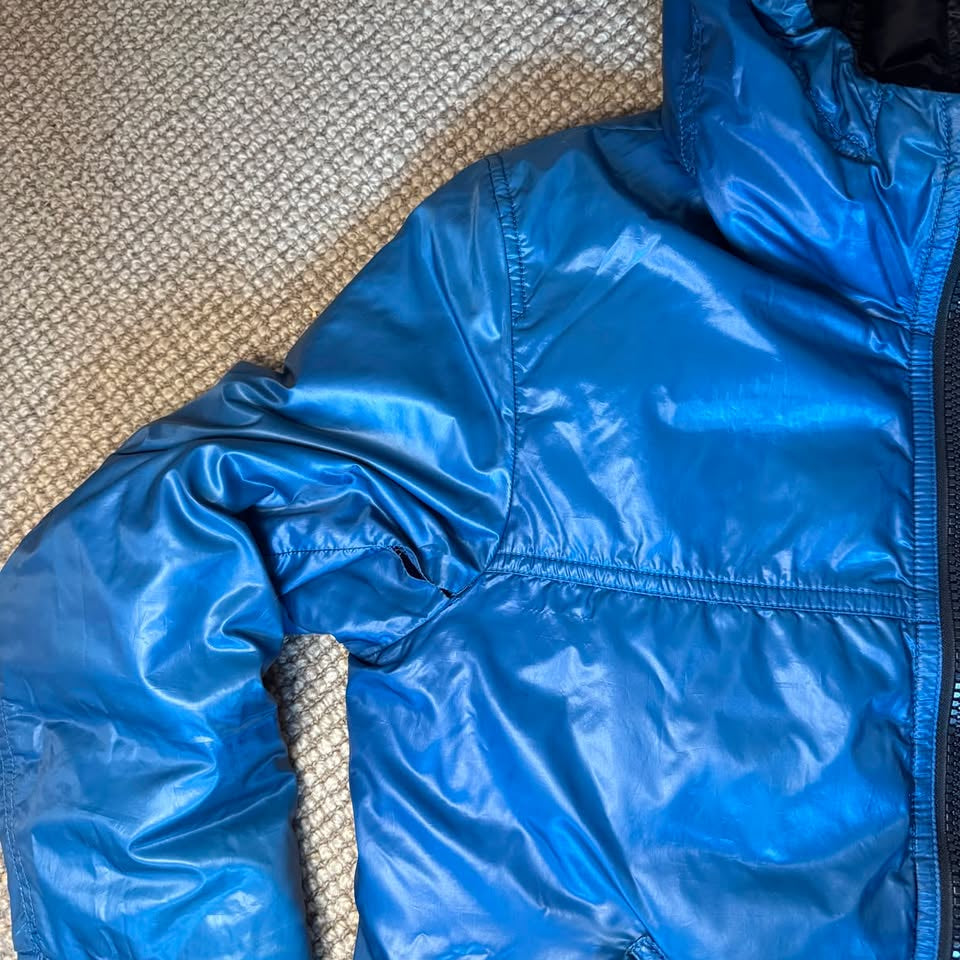 BURBERRY REVERSABLE PUFFER (M)