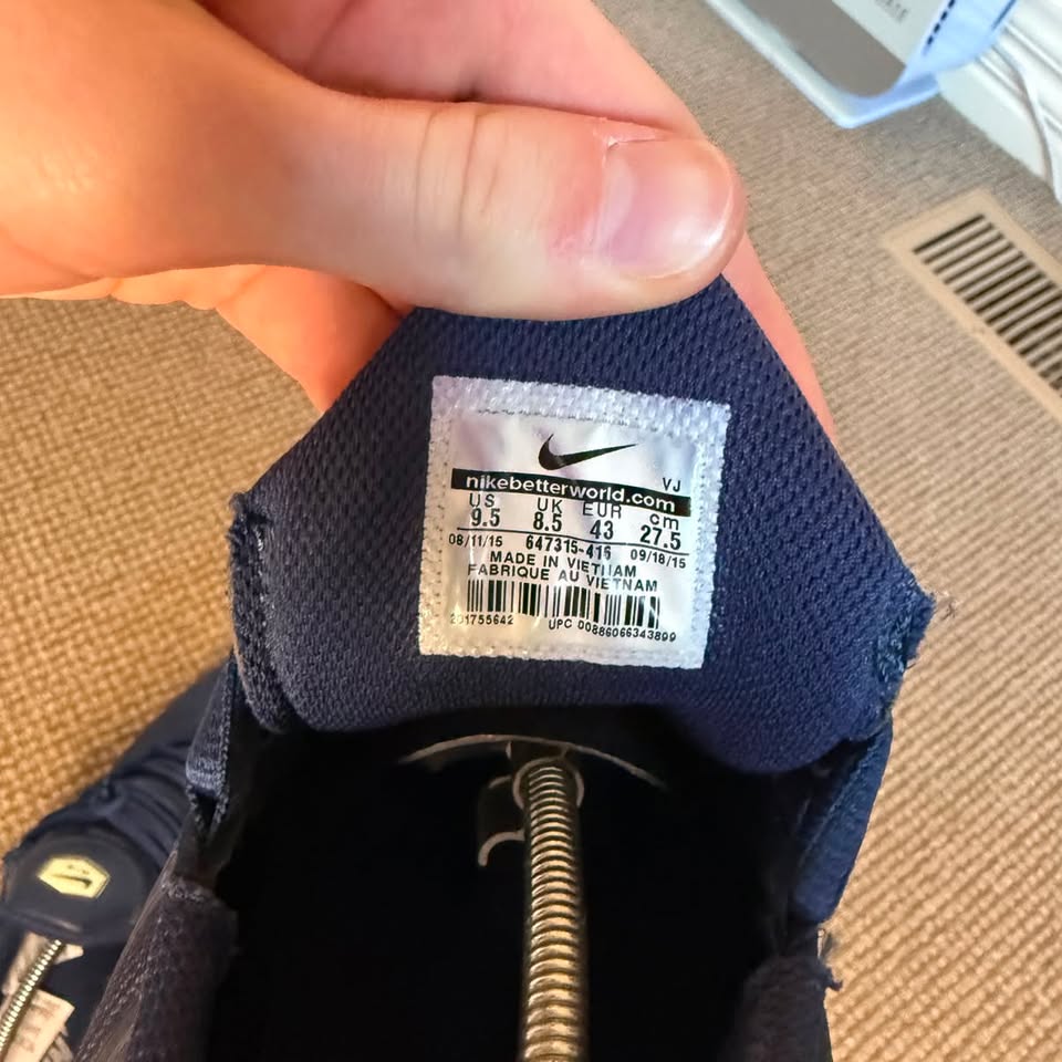NIKE TN MIDNIGHT NAVY (9.5)