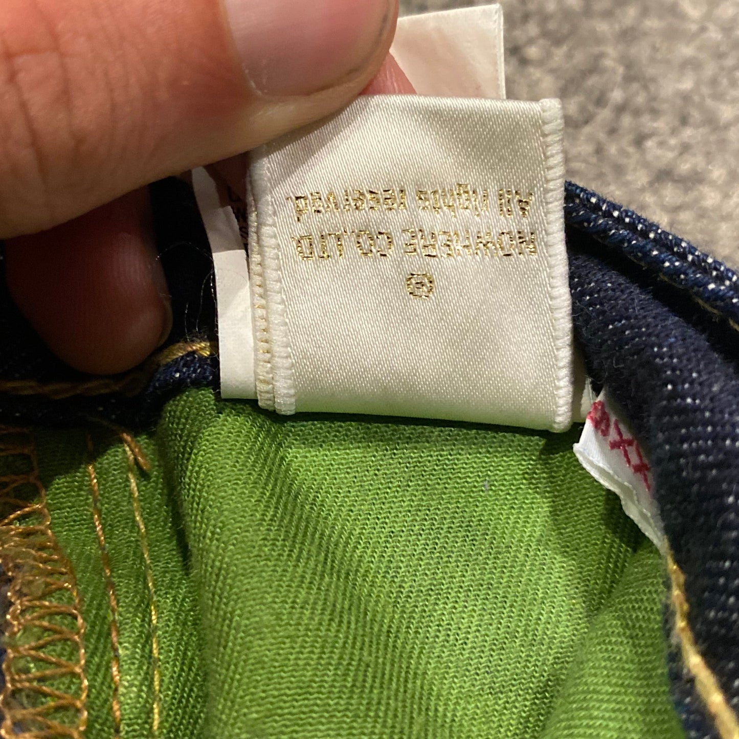 A BATHING APE JEANS (28)