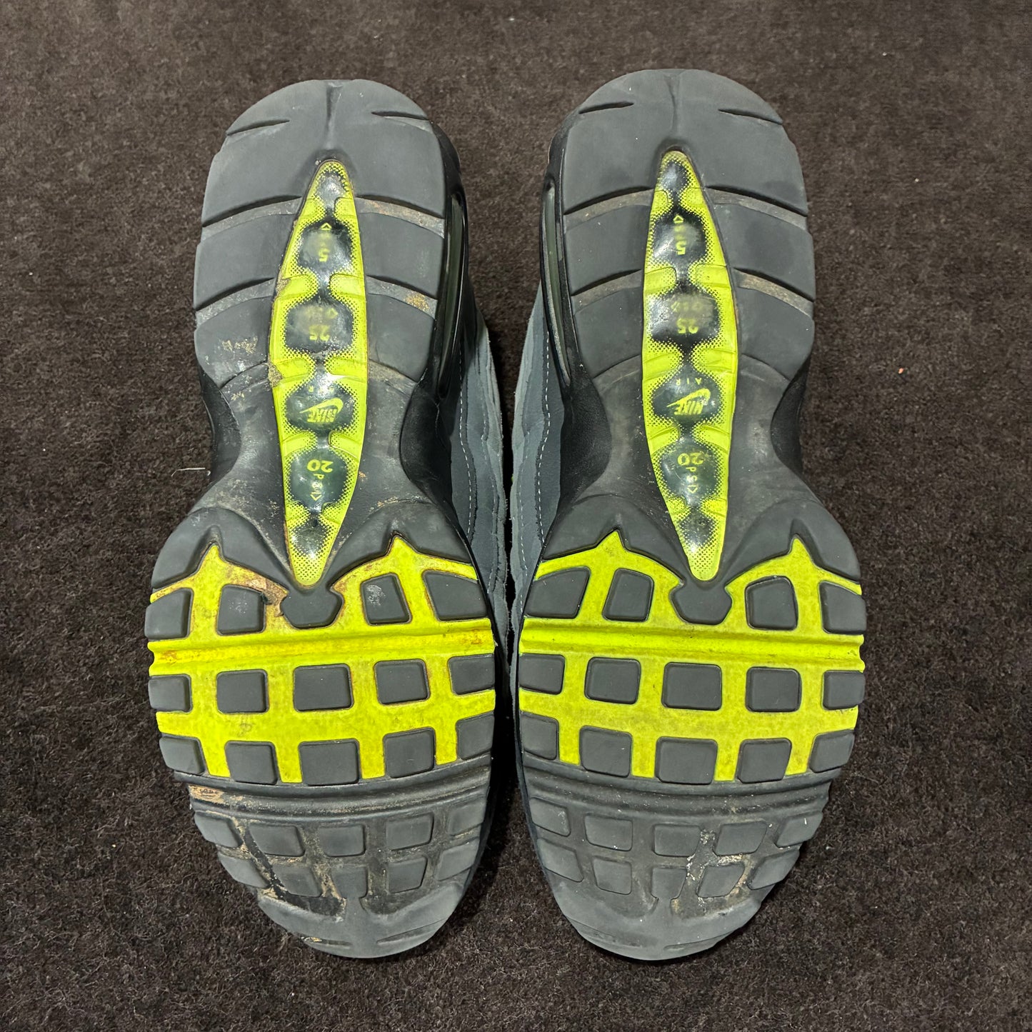 NIKE AIRMAX 95 OG NEON (8.5)