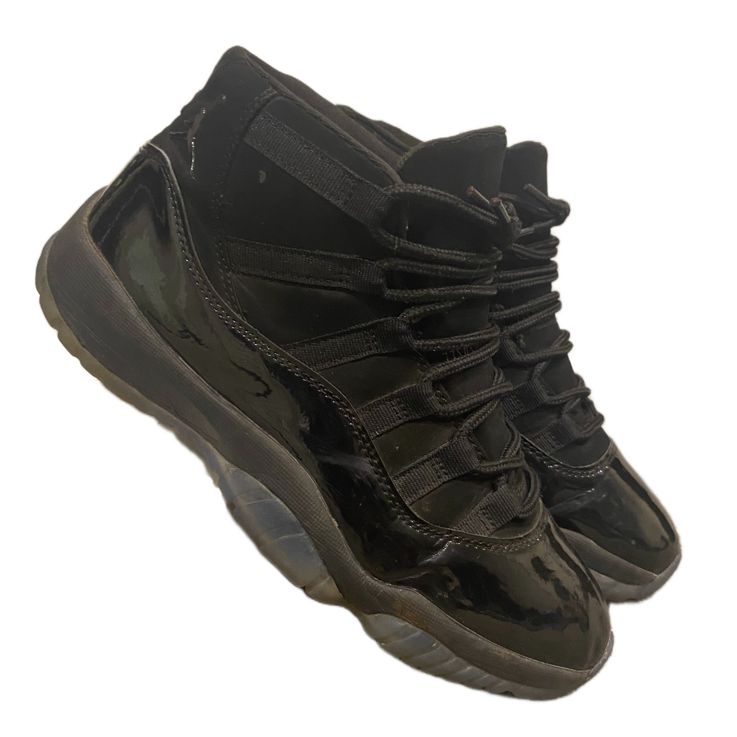 JORDAN 11 'CAP AND GOWN' (9)