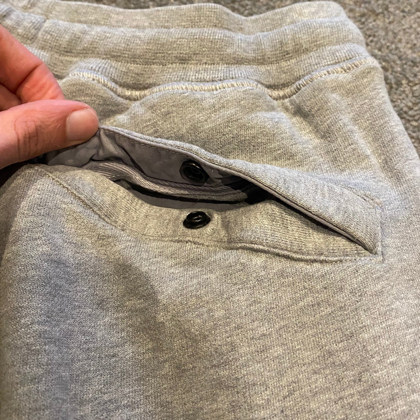 STONE ISLAND PANTS (S)