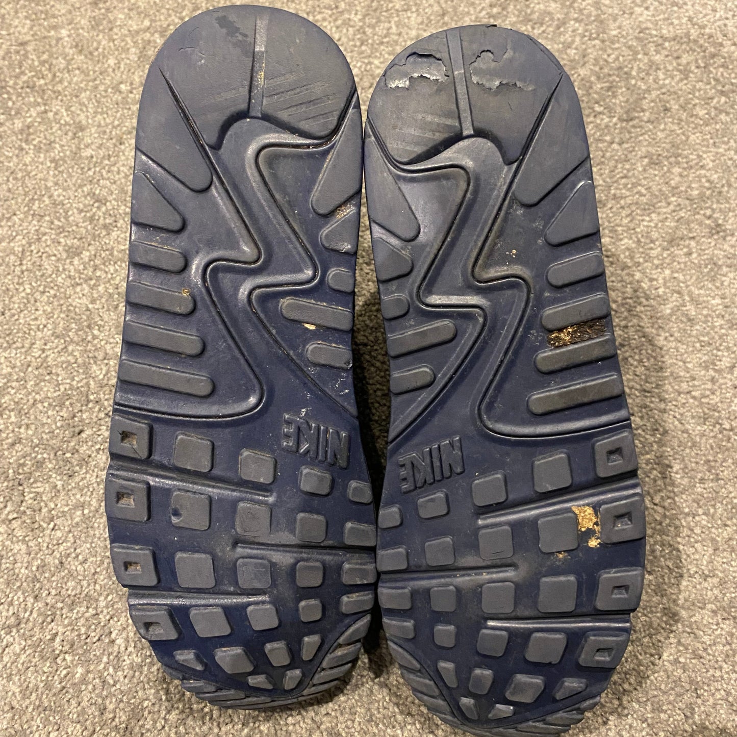 NIKE AIR MAX 90 TRIPLE NAVY (10)