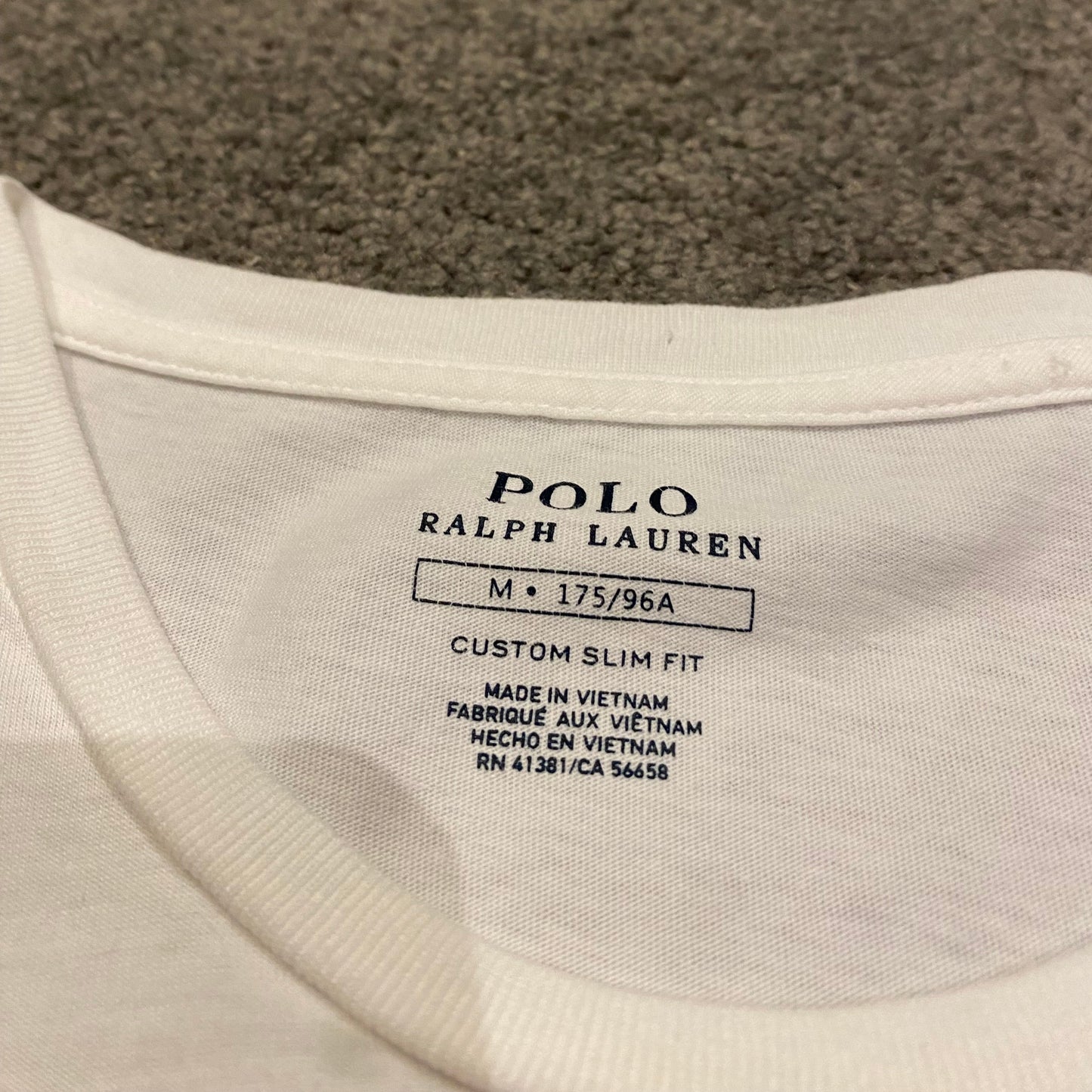POLO T-SHIRT (M)