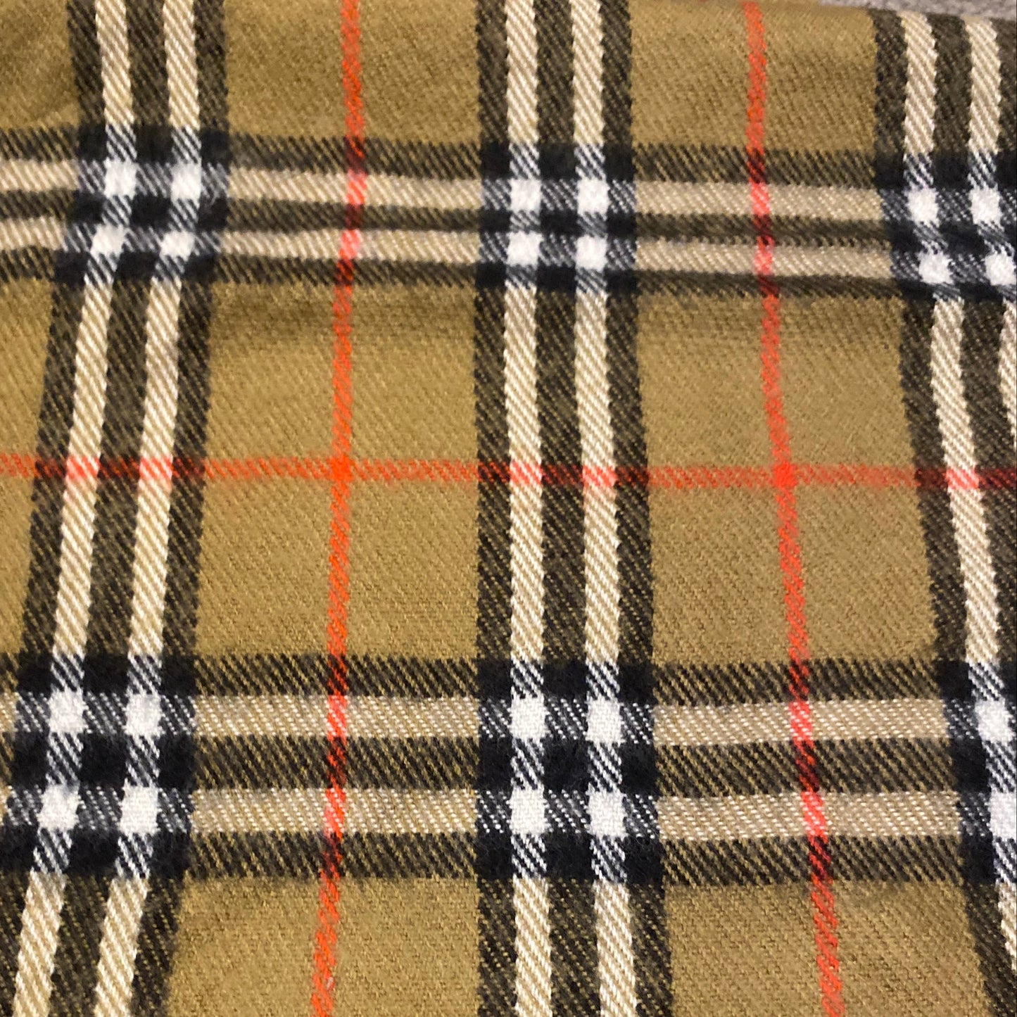 BURBERRY SCARF (OS)