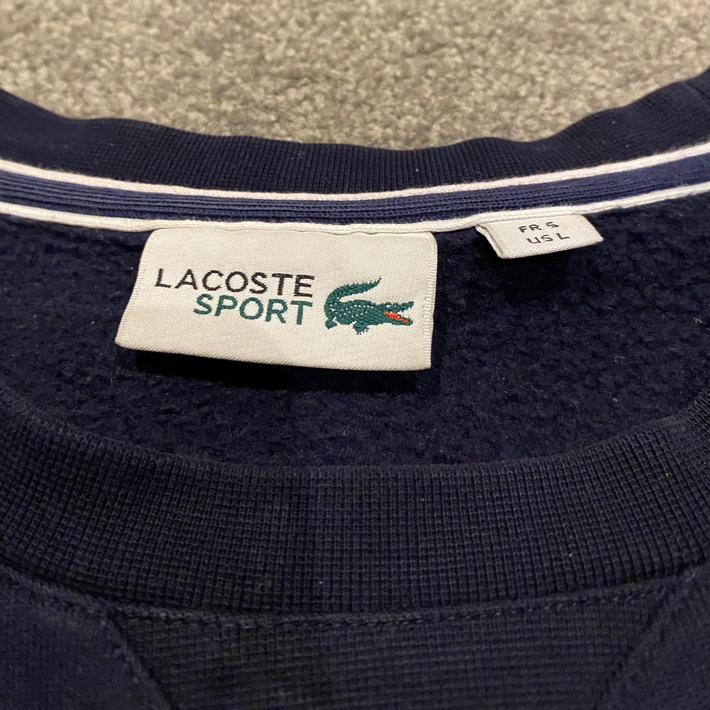 LACOSTE CREWNECK (M)