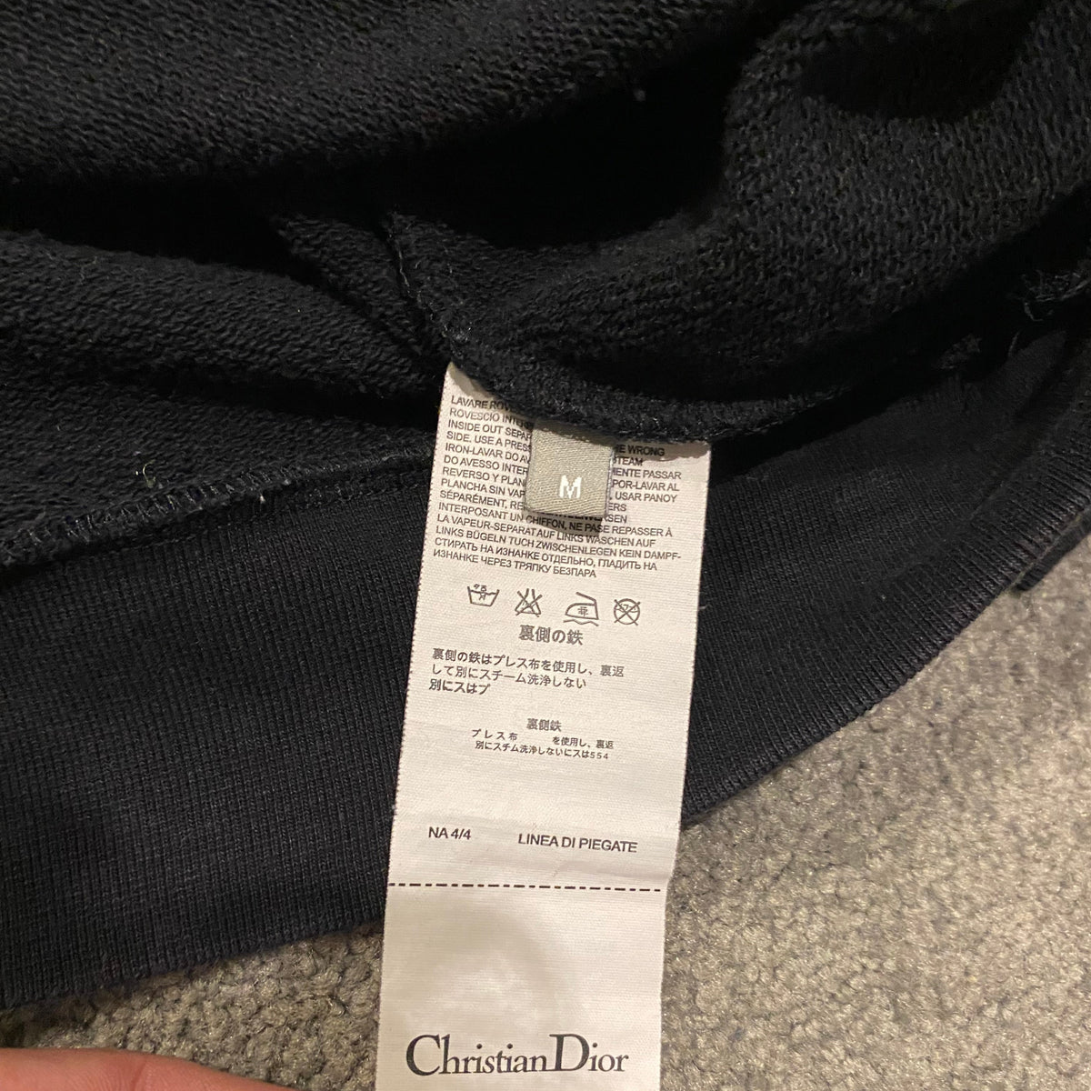 DIOR X KAWS CREWNECK (M)