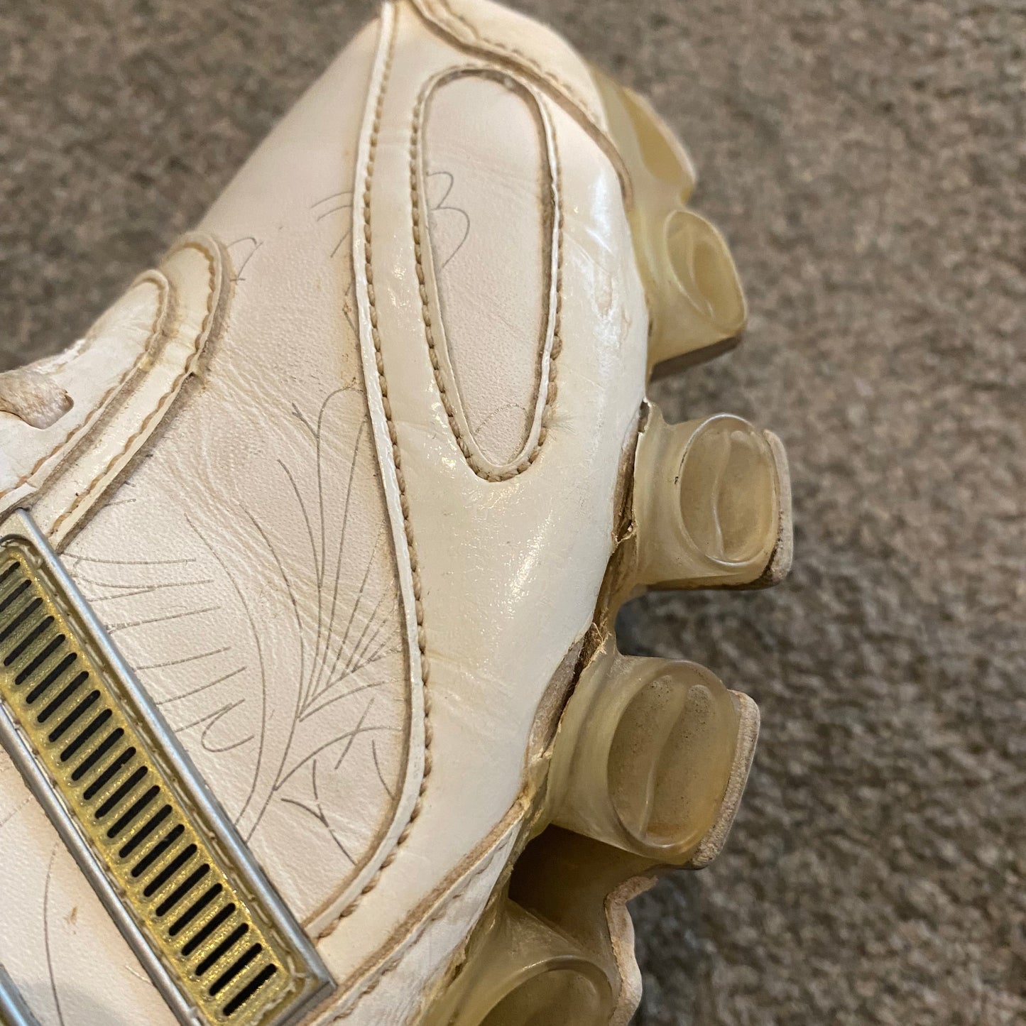 ADIDAS MICROBOUNCE (8)