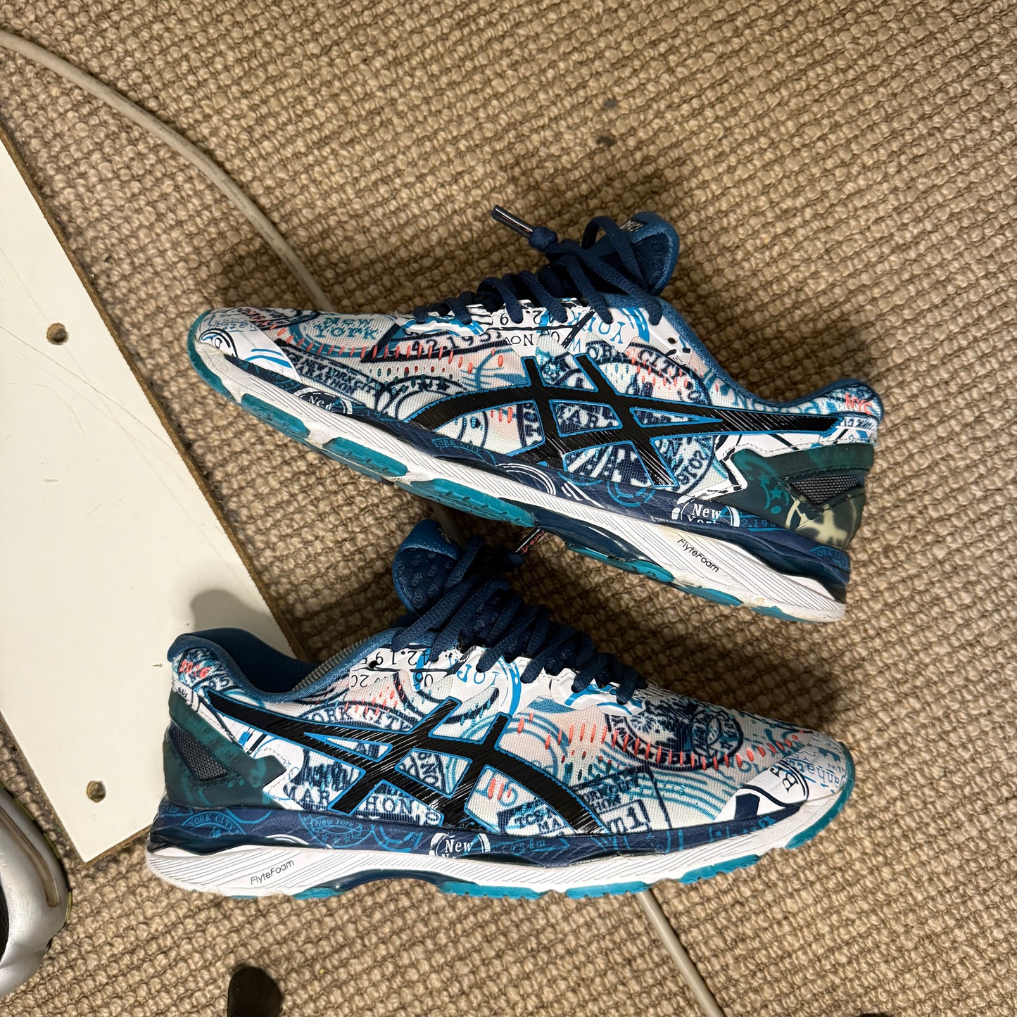 ASICS KAYANO 23 NYC (9.5)