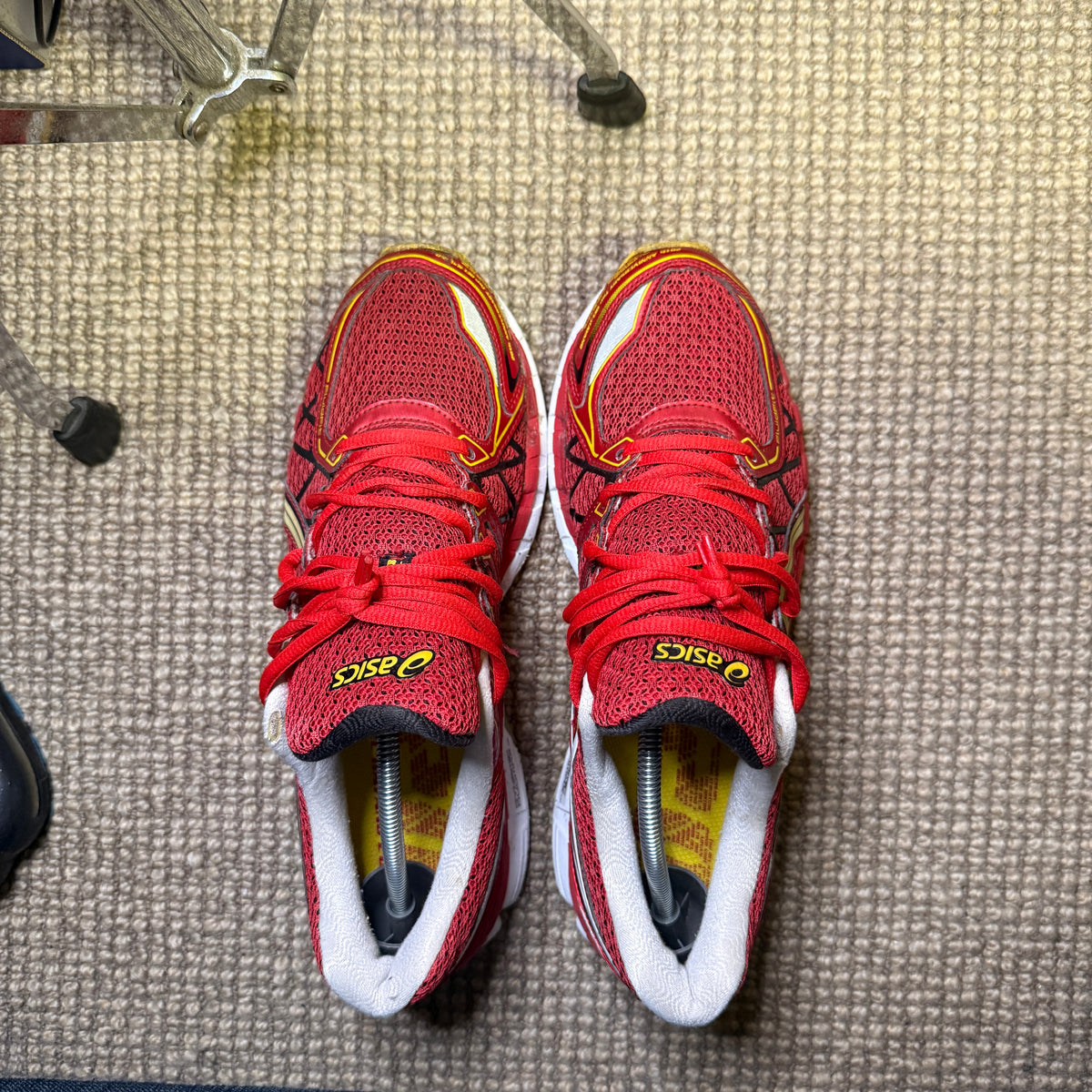 ASICS KAYANO 20 (8.5)