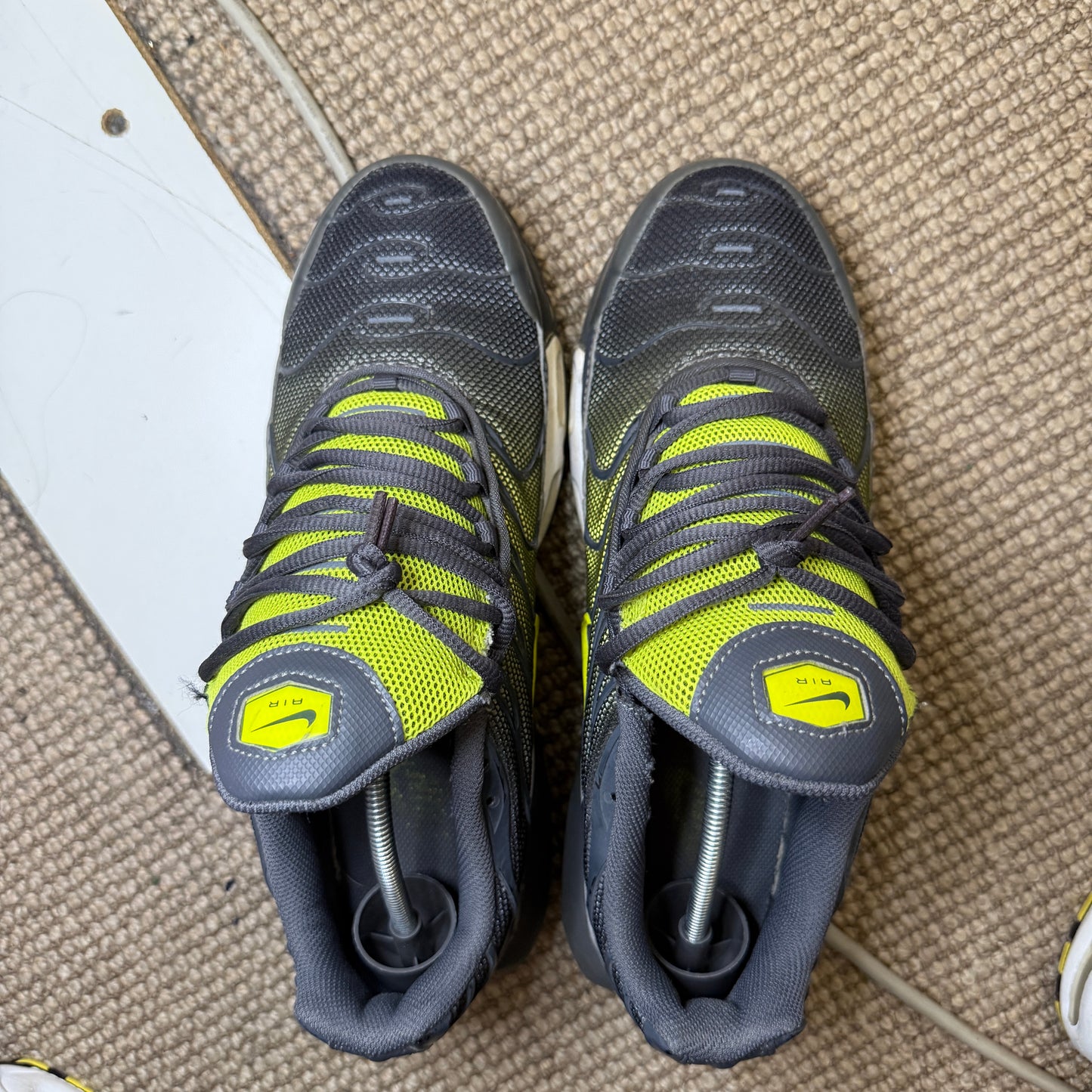 NIKE TN VENOM (10.5)