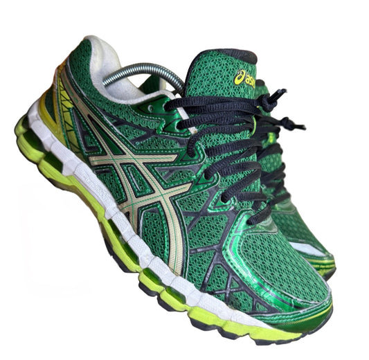 ASICS KAYANO 20 (7.5)