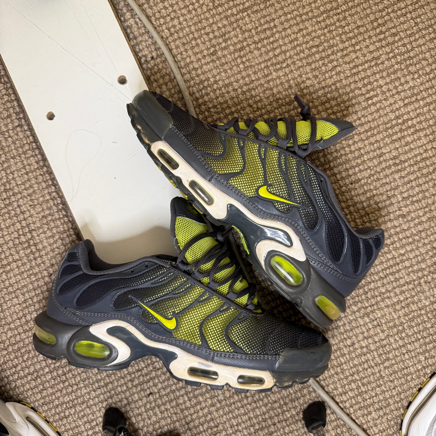 NIKE TN VENOM (10.5)