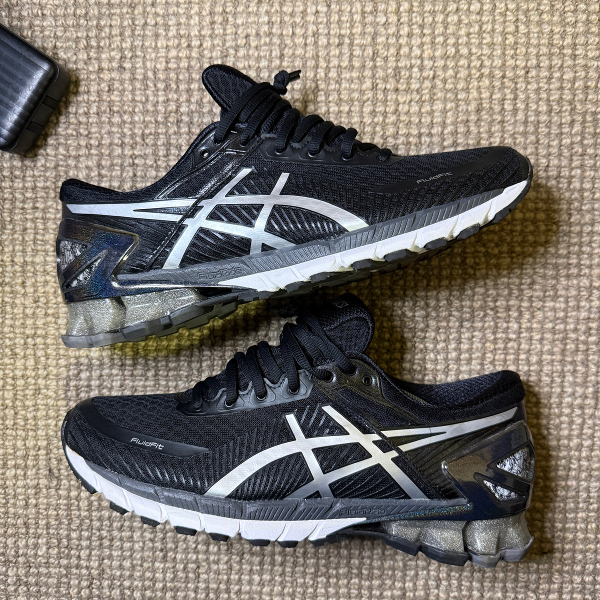 ASICS KINSEI 6 (9.5)
