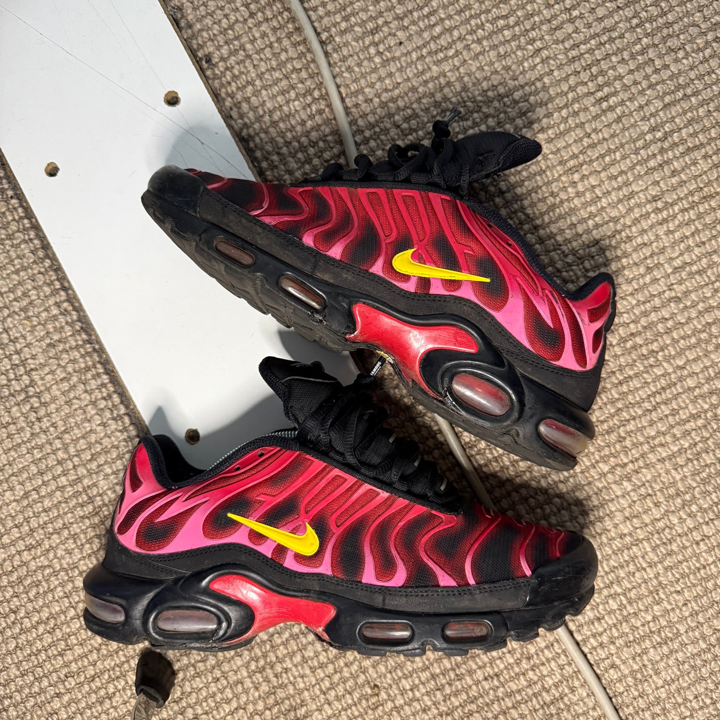 NIKE TN SUPREME (9.5)