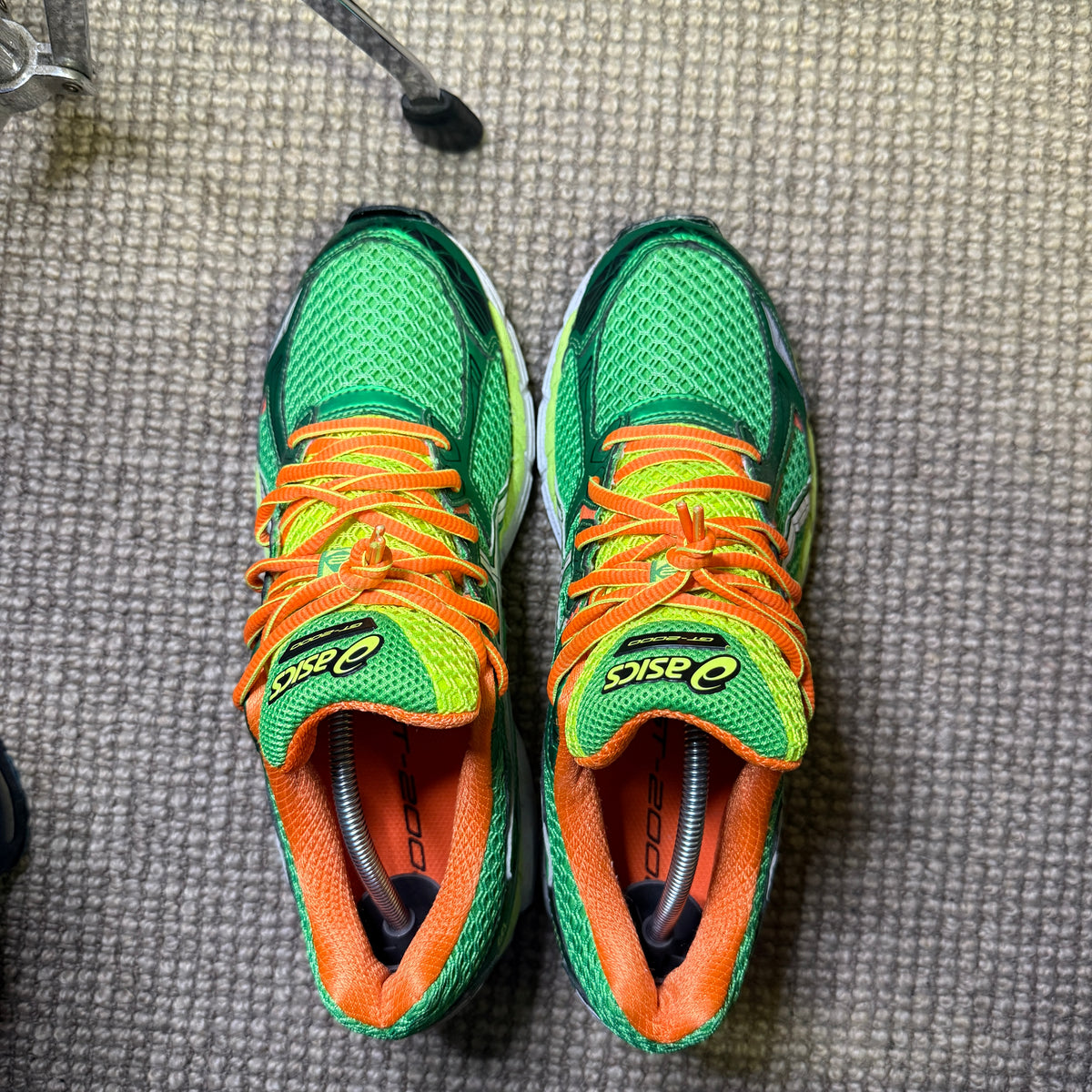 ASICS GT-2000 (8.5)