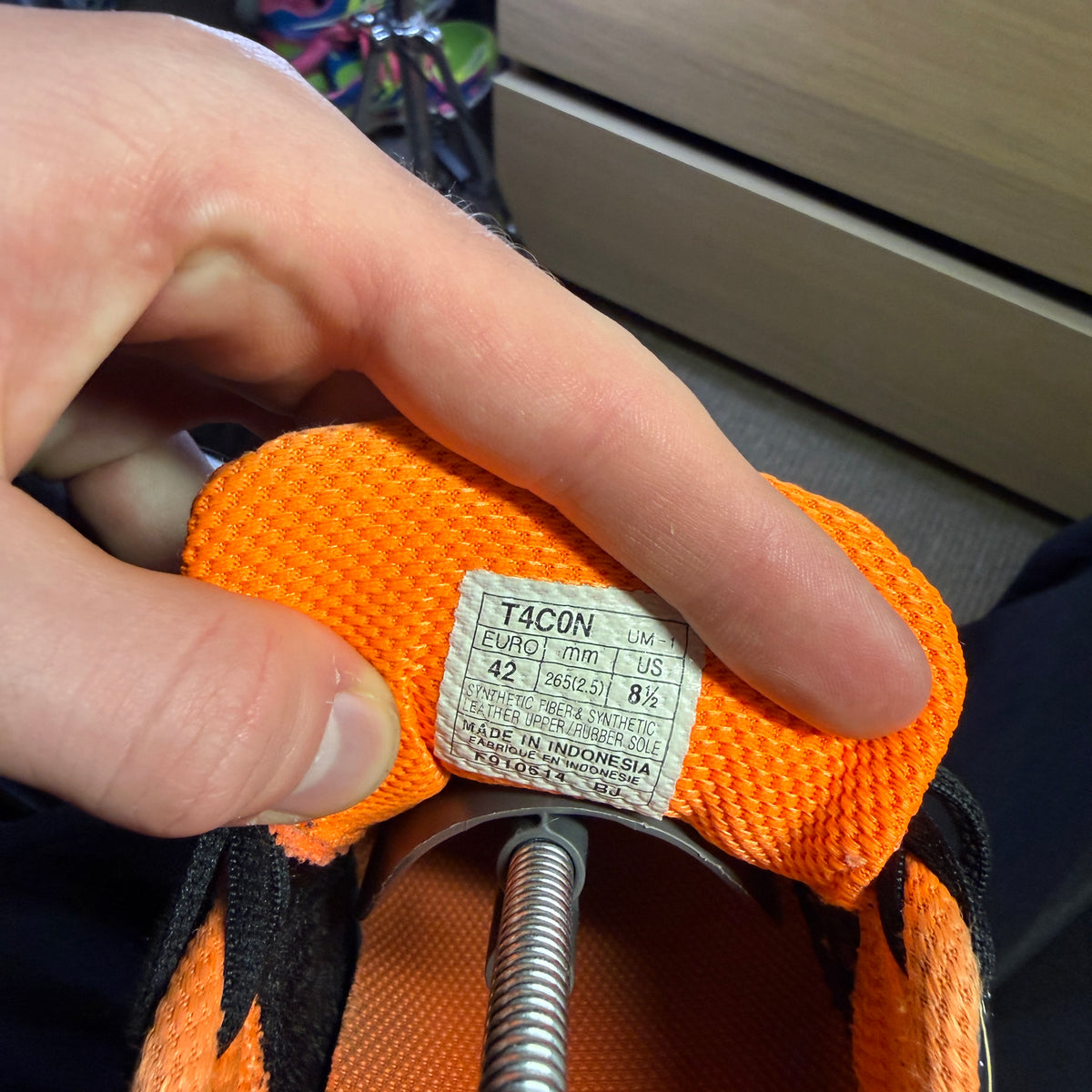 ASICS CUMULUS 16 (8.5)