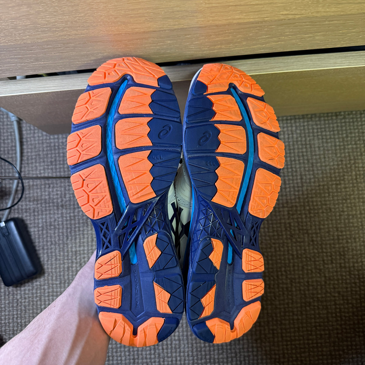 ASICS KAYANO 23 (9.5)