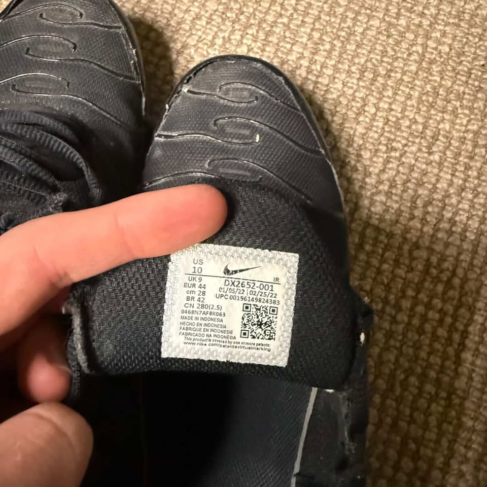 NIKE TN TRIPLE SWOOSH (10)