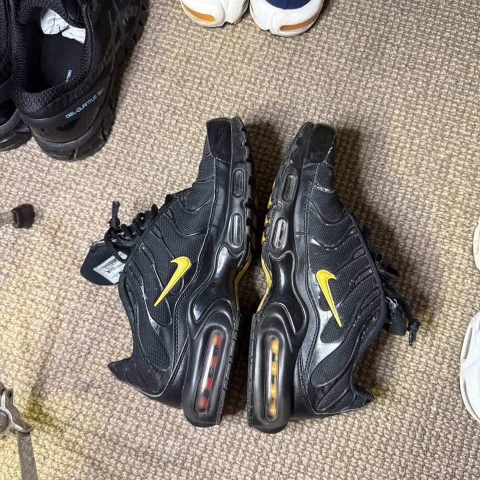 NIKE TN TRIPLE SWOOSH (10)