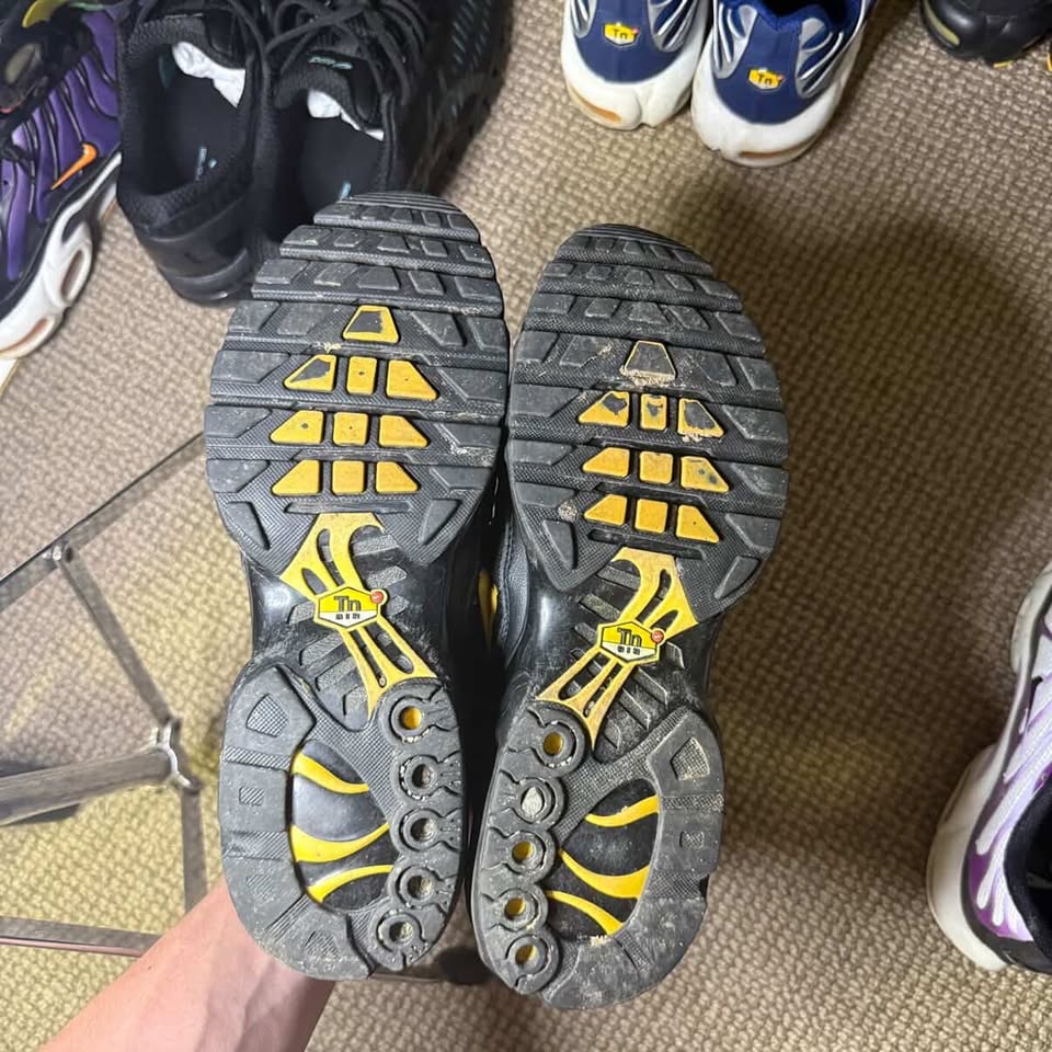 NIKE TN TRIPLE SWOOSH (10)