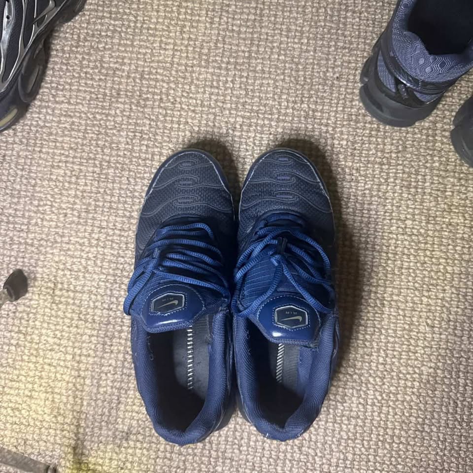 NIKE TN TRIPLE NAVY (9)