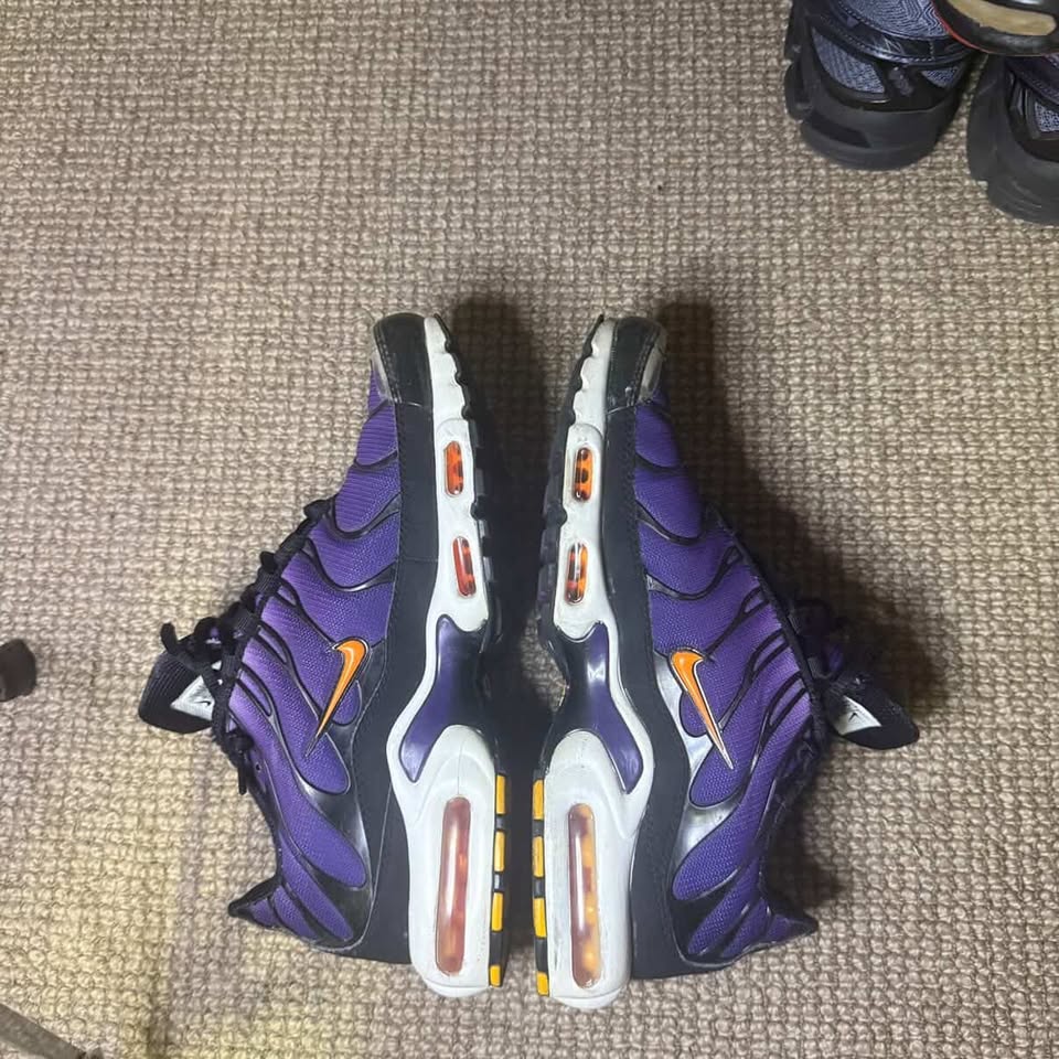 NIKE TN VOLTAGE PURPLE (9.5)