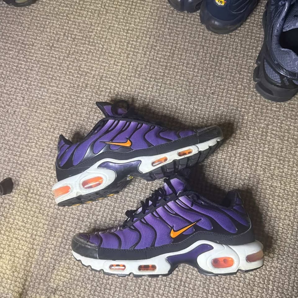 NIKE TN VOLTAGE PURPLE (9.5)