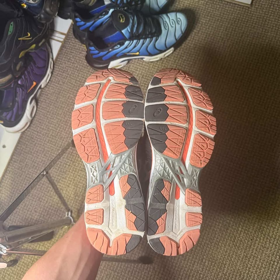 ASIC KAYANO 23 DARK CORAL (11 WMNS)