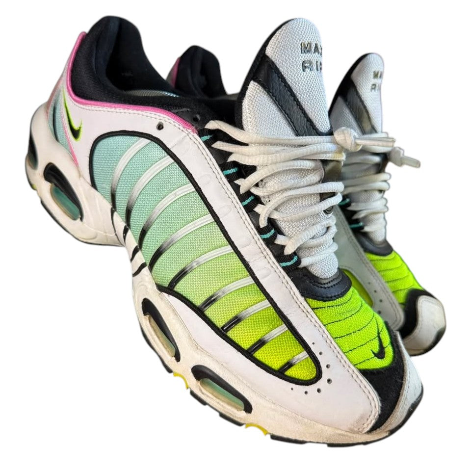 NIKE TAILWIND IV (12.5)