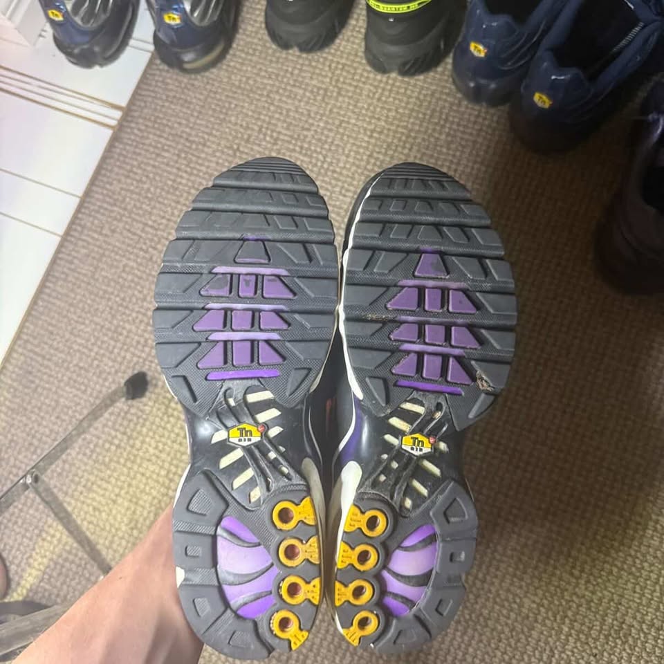 NIKE TN VOLTAGE PURPLE (9.5)