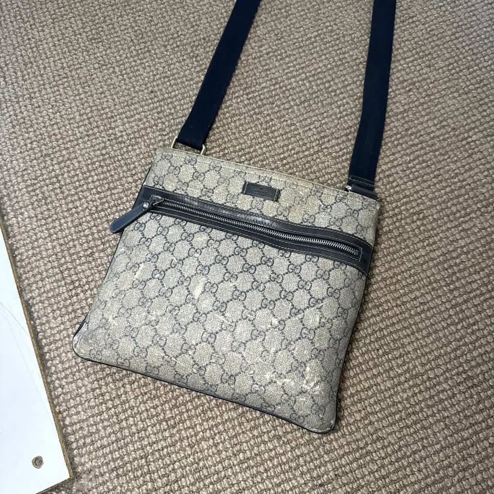 GUCCI MESSENGER BAG