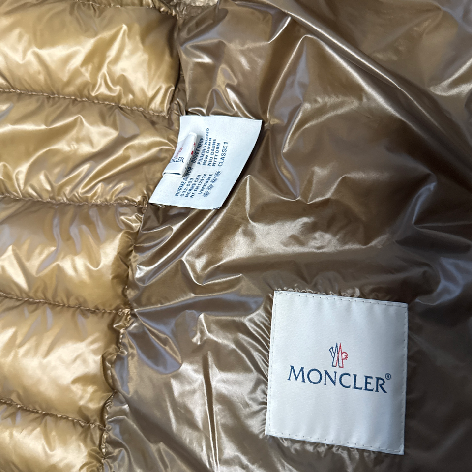 MONCLER VEST (S)