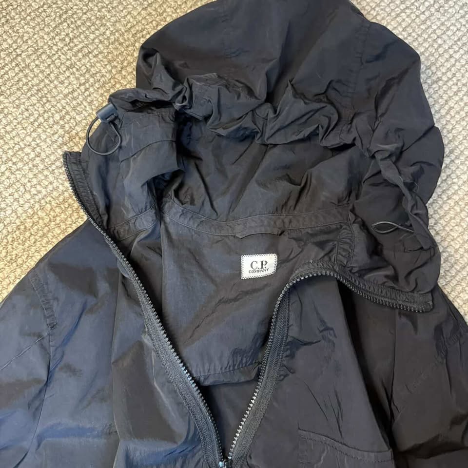 CP COMPANY CHROME JACKET (L)