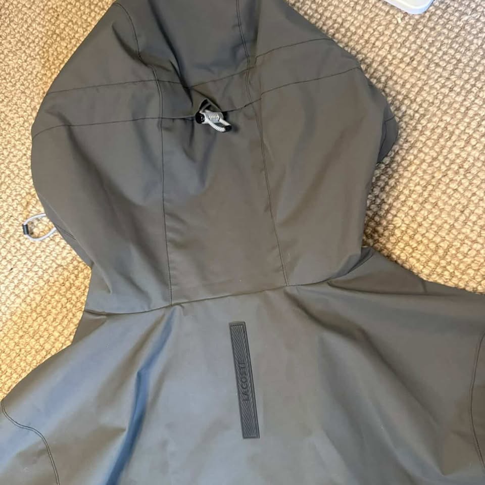 LACOSTE JACKET (S)