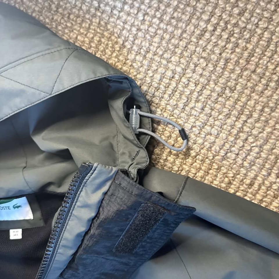LACOSTE JACKET (S)