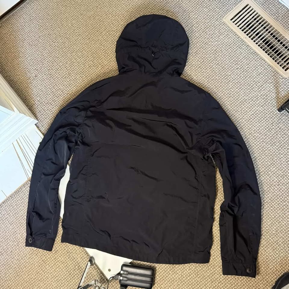 CP COMPANY CHROME JACKET (L)