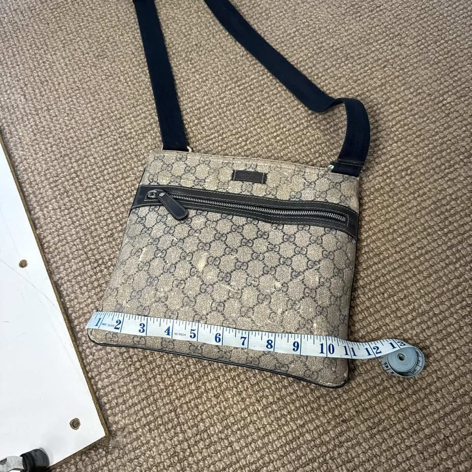 GUCCI MESSENGER BAG