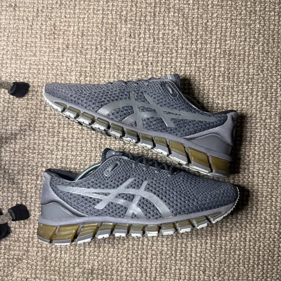 ASICS GEL QUANTUMN 360 (9)