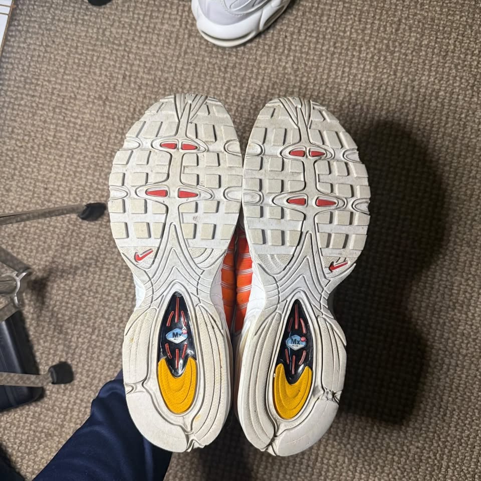 NIKE TAILWIND SUNBURN (WMNS11)