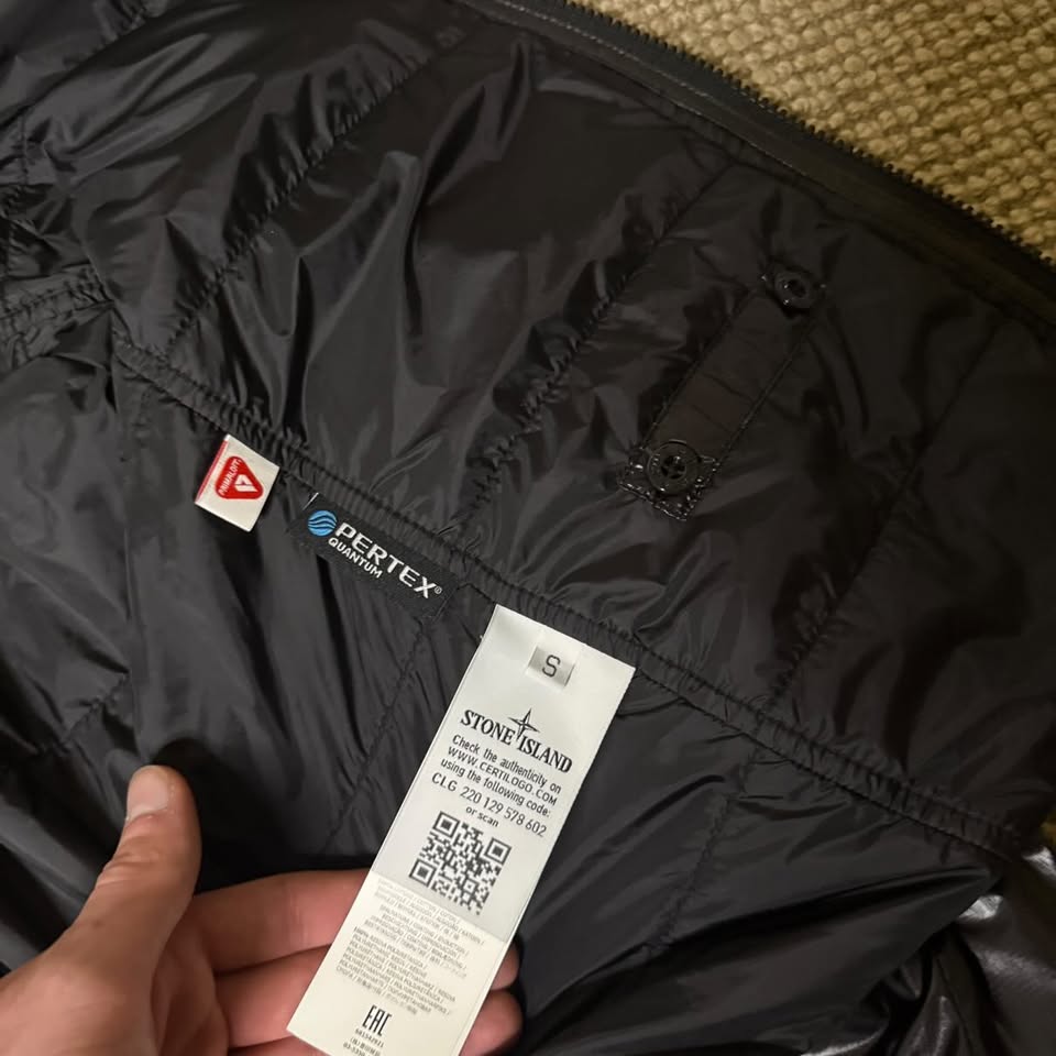 STONE ISLAND PERTEX JACKET (S)