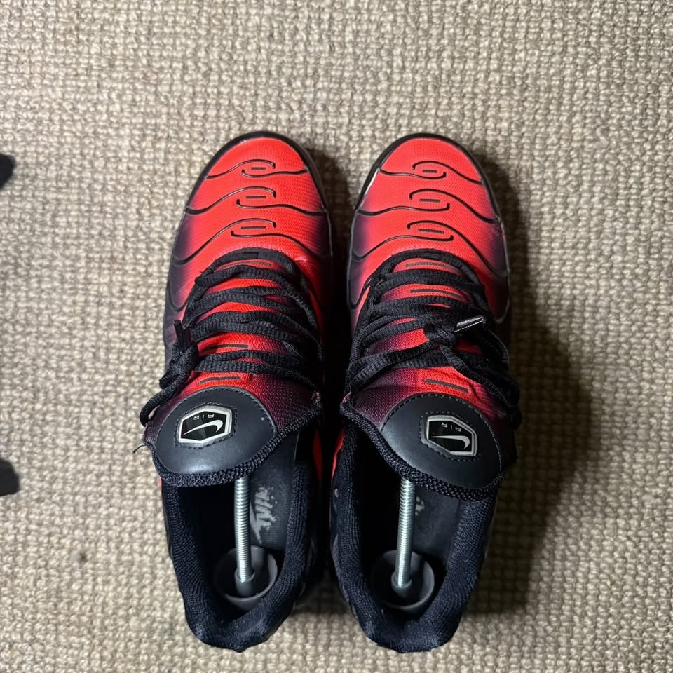 NIKE TN DEADPOOL (9.5)