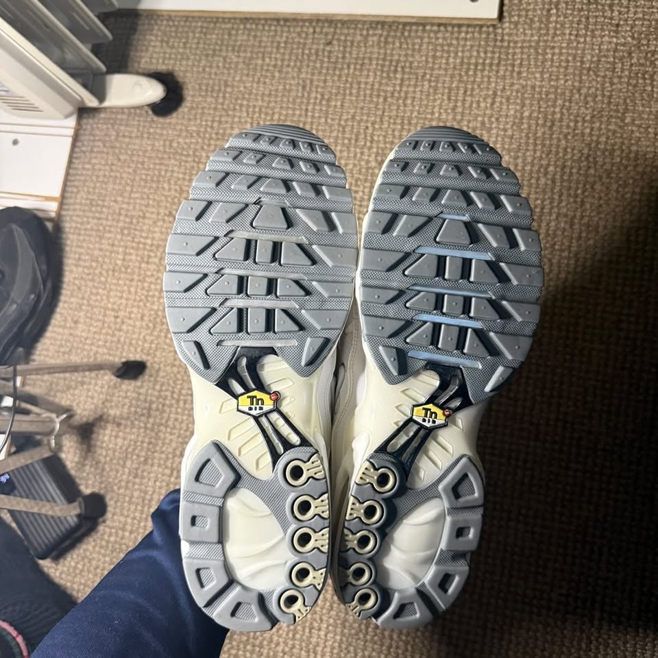 NIKE TN CASPER (11)