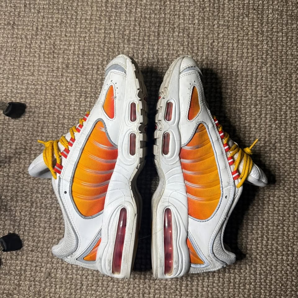 NIKE TAILWIND SUNBURN (WMNS11)