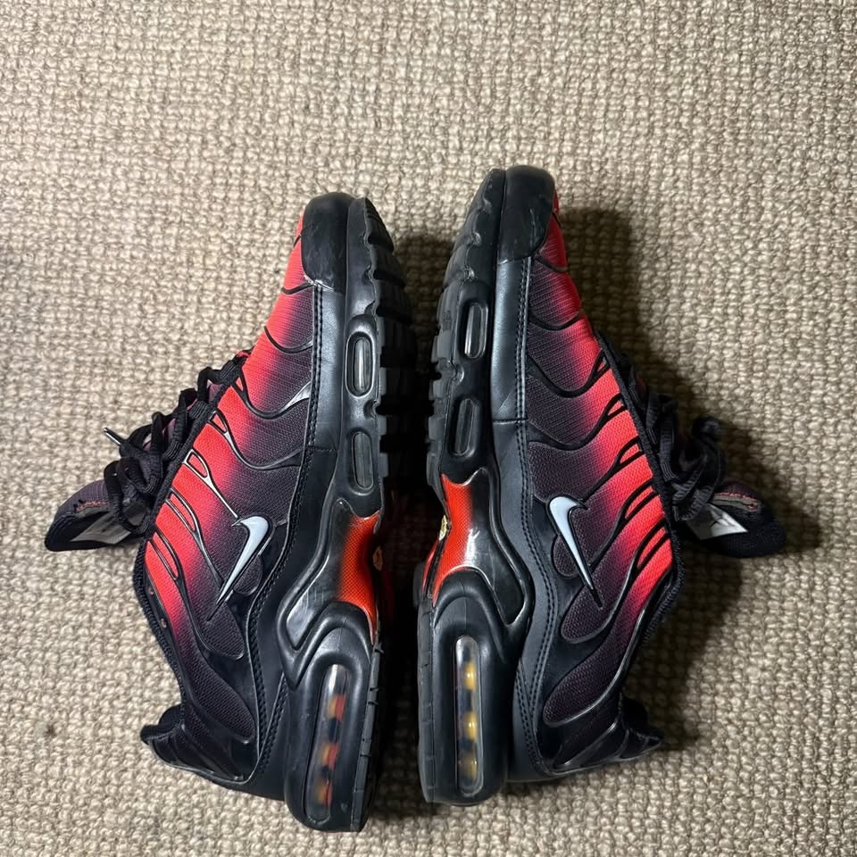 NIKE TN DEADPOOL (9.5)
