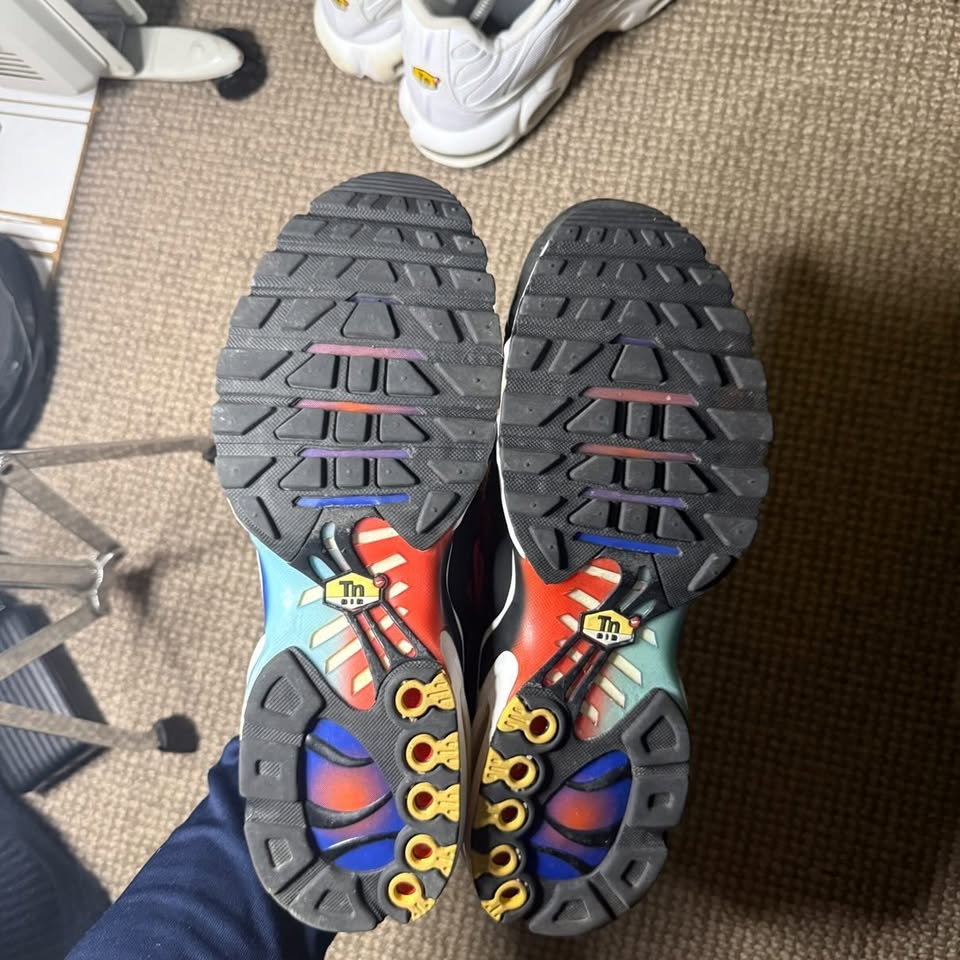 NIKE TN GREEDY (10)