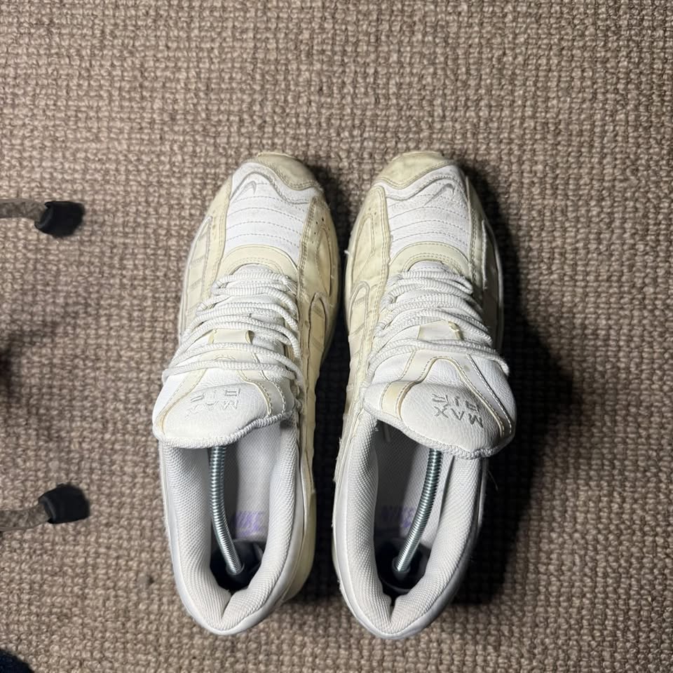 NIKE TAILWIND REFLECTIVE (9.5)