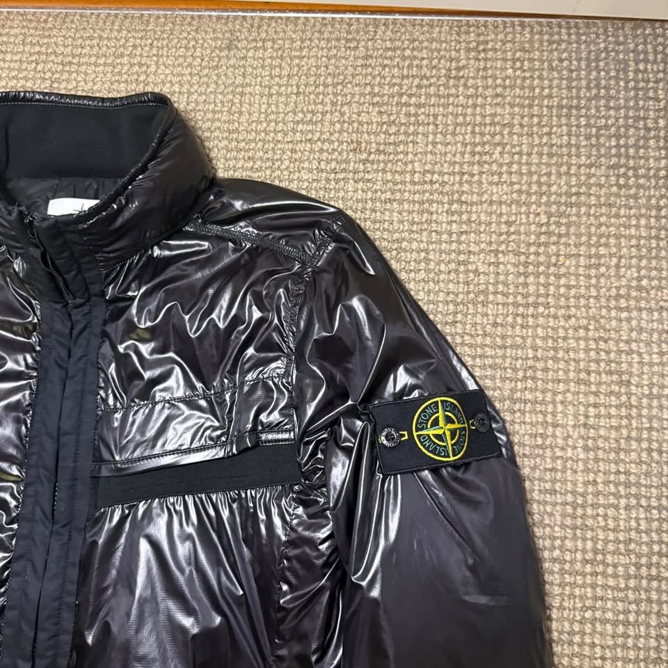 STONE ISLAND PERTEX JACKET (S)