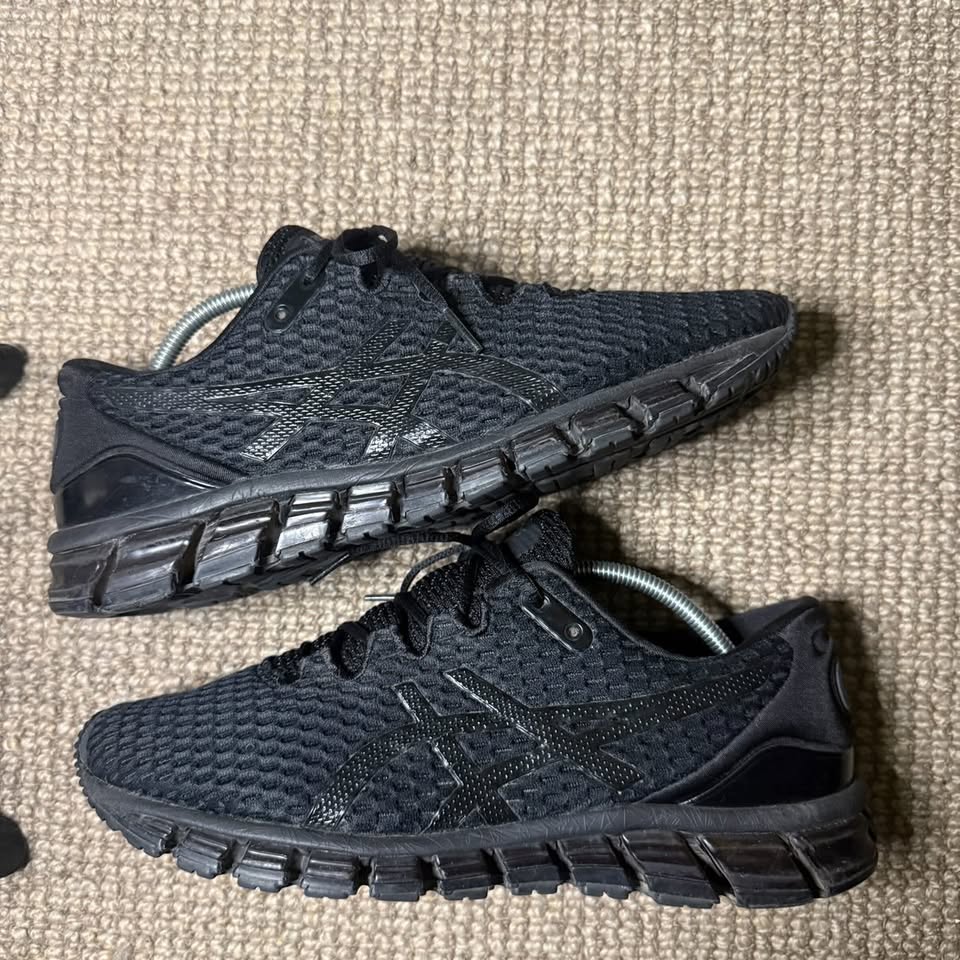 ASICS GEL QUANTUMN 360 (9)